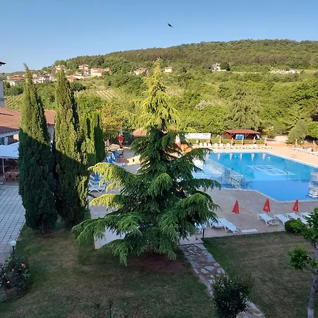 Harmony Hills Petkovi * רוגאצ'בו